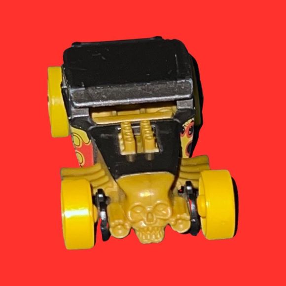 Hot Wheels Target 5 Pack Exclusive-  Bone Shaker Silver Yellow Wheels Car VHTF - Picture 3 of 3